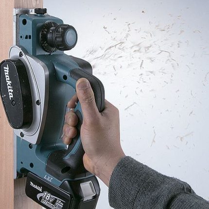 Plaina-Makita-Promoção.