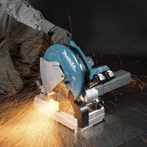 A primeira serra a bateria portátil do mundo