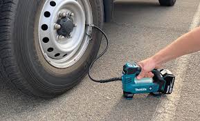 Compressor de Ar Portátil 18V Makita DMP180Z