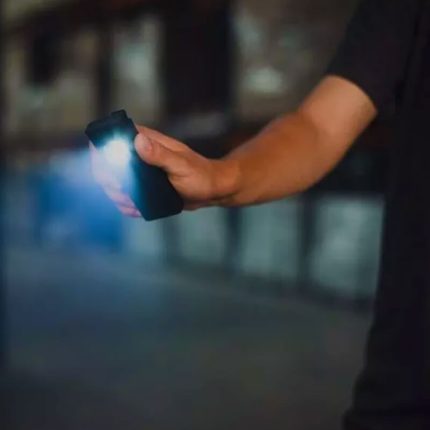 Lanterna de bolso recarregável